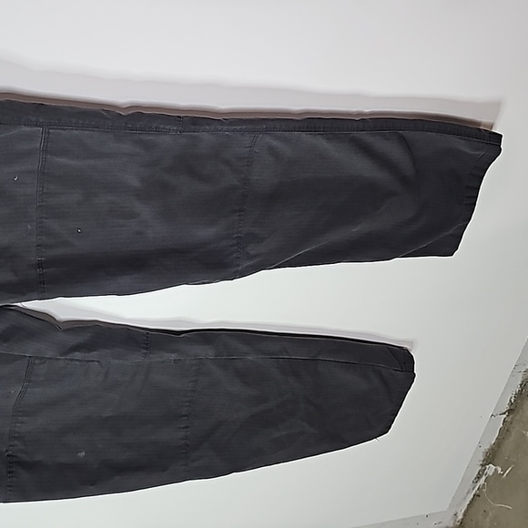 5.11 Tactical gray 42x36 utility pants - Picture 3 of 6